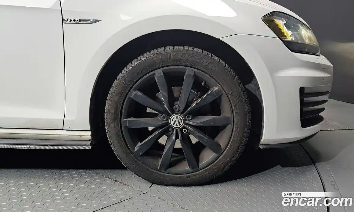 Volkswagen Golf 2016 2.0 Автомат в Москве № 199132, фото 17