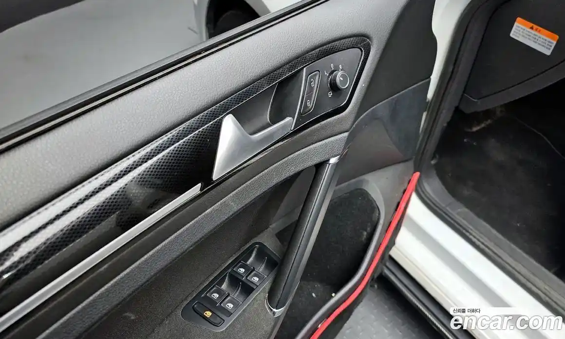 Volkswagen Golf 2016 2.0 Автомат в Москве № 199132, фото 2