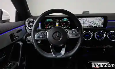 Mercedes-Benz CLA-Class 2023 2.0 Автомат в Москве № 205747, миниатюра 3