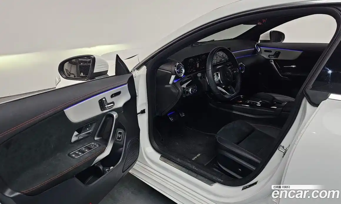 Mercedes-Benz CLA-Class 2023 2.0 Автомат в Москве № 205747, фото 6