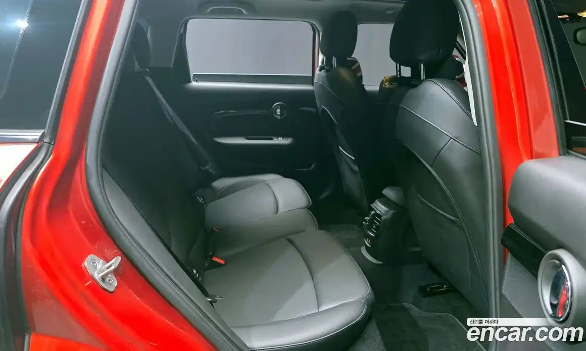 Mini Clubman 2023 2.0 Автомат в Москве № 207191, фото 17