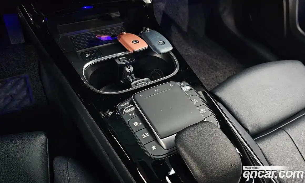 Mercedes-Benz A-Class 2021 2.0 Автомат в Москве № 208355, фото 14