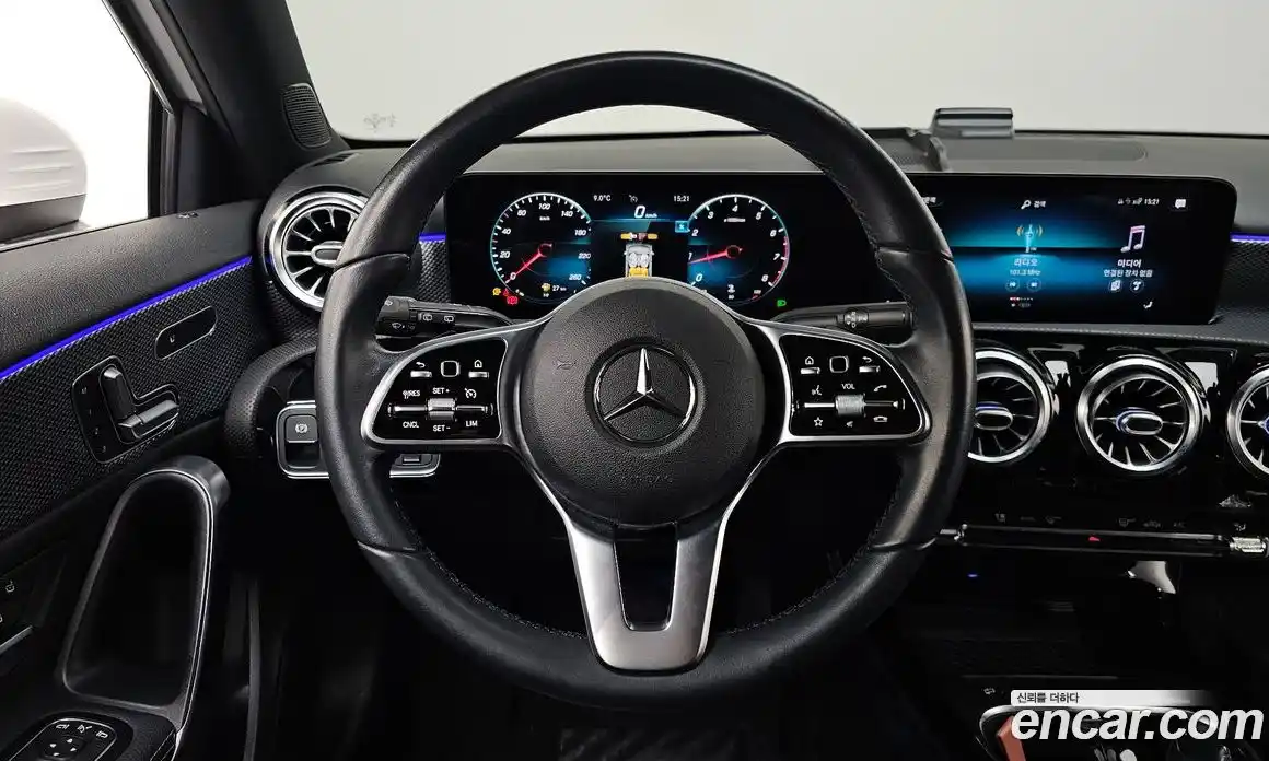 Mercedes-Benz A-Class 2021 2.0 Автомат в Москве № 208355, фото 8