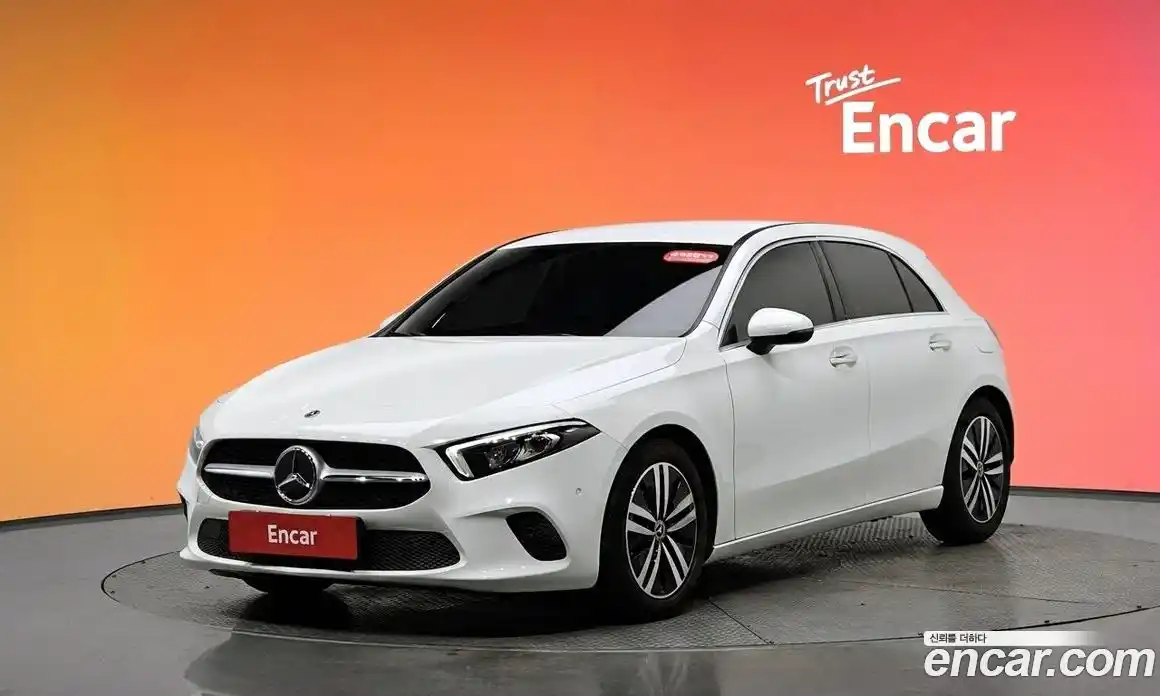 Mercedes-Benz A-Class 2021 2.0 Автомат в Москве № 208355, фото 9