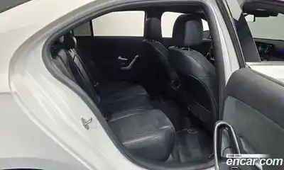 Mercedes-Benz A-Class 2022 2.0 Автомат в Москве № 209018, миниатюра 3