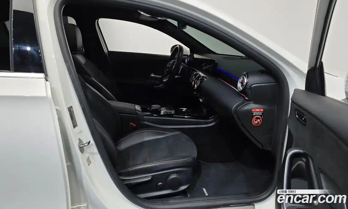 Mercedes-Benz A-Class 2022 2.0 Автомат в Москве № 209018, фото 9