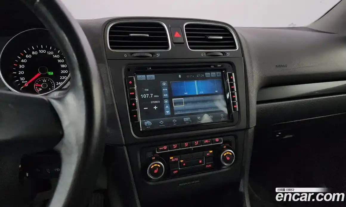 Volkswagen Golf 2012 1.4 Автомат в Москве № 210178, фото 19