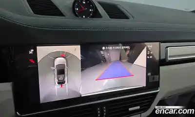 Porsche Cayenne 2023 3.0 Автомат в Москве № 213118, миниатюра 4