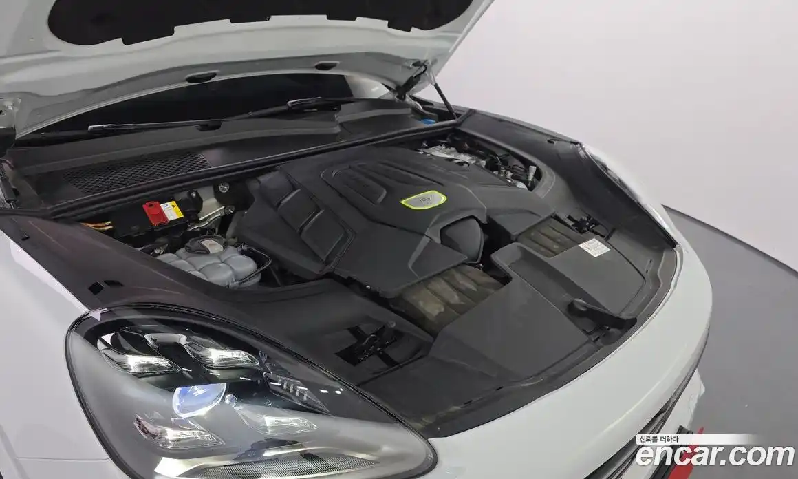 Porsche Cayenne 2023 3.0 Автомат в Москве № 213118, фото 8