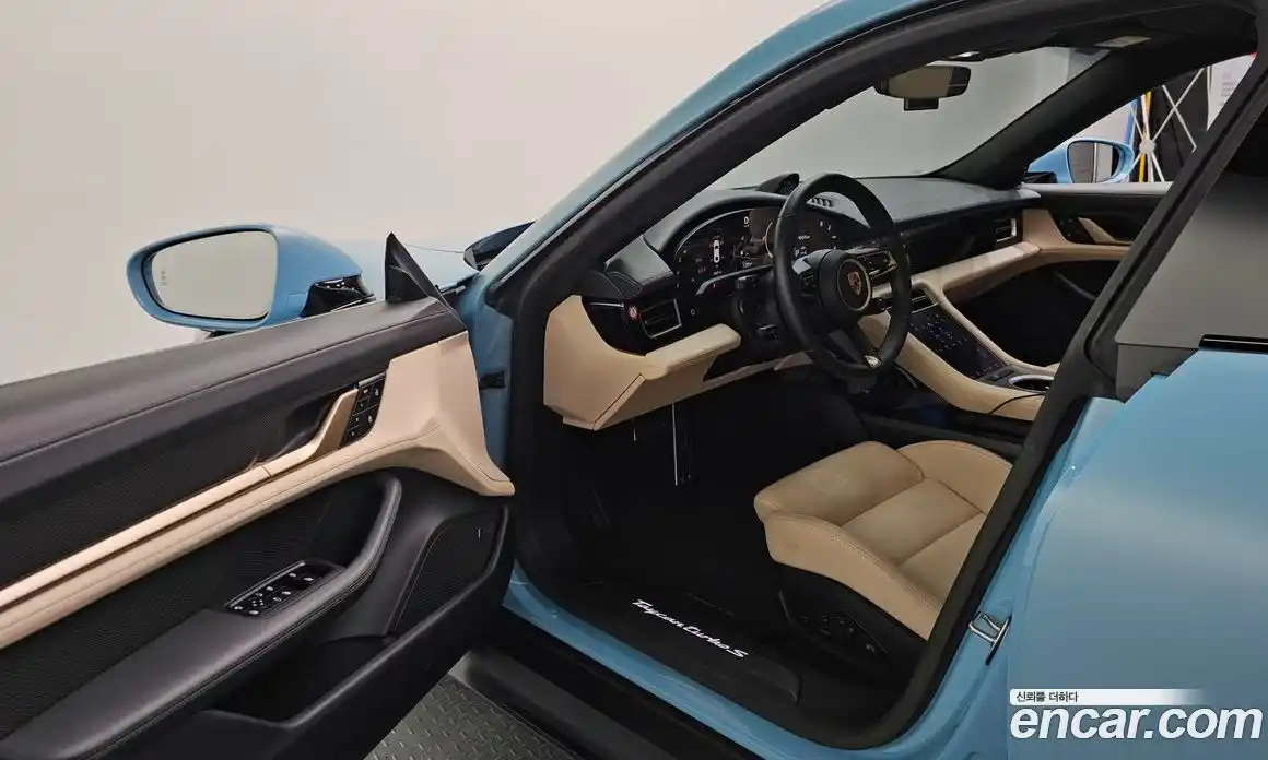 Porsche Taycan 2023 0.1 Автомат в Москве № 213178, фото 11