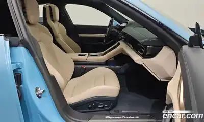 Porsche Taycan 2023 0.1 Автомат в Москве № 213178, миниатюра 12