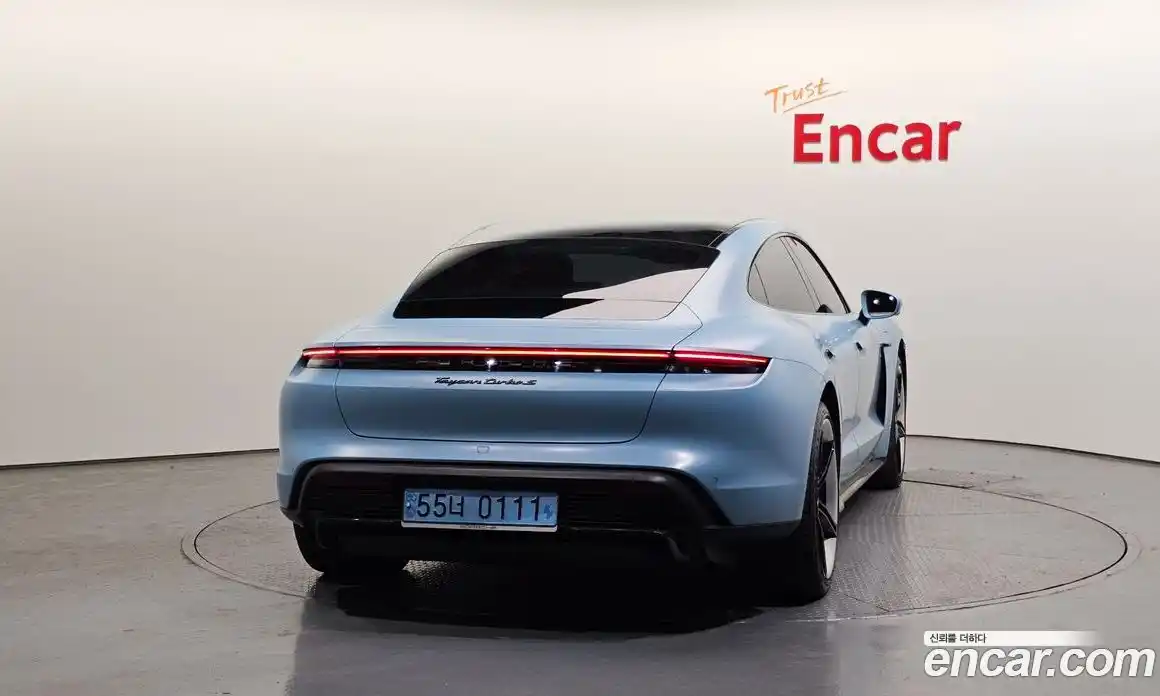 Porsche Taycan 2023 0.1 Автомат в Москве № 213178, фото 6