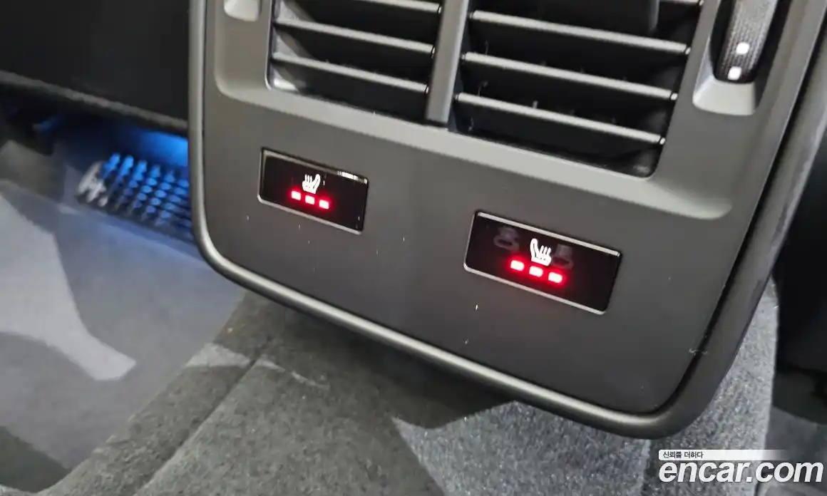 Porsche Taycan 2023 0.1 Автомат в Москве № 213178, фото 8