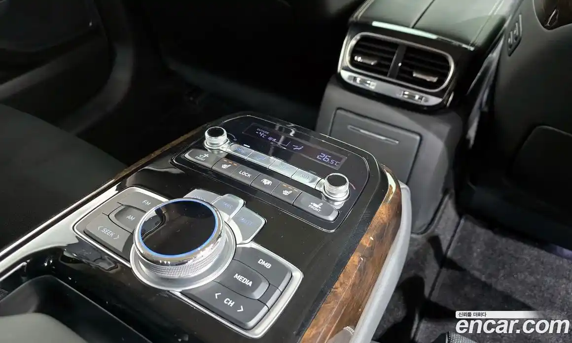 Genesis G90 2019 3.8 Автомат в Москве № 21416, фото 14