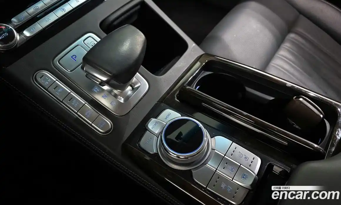 Genesis G90 2019 3.8 Автомат в Москве № 21416, фото 16