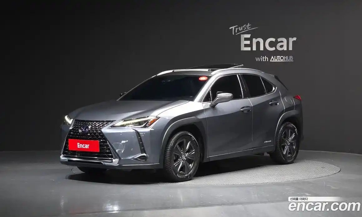 Lexus UX 2019 2.0 Автомат в Москве № 214598, фото 18