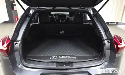 Lexus UX 2019 2.0 Автомат в Москве № 214598, миниатюра 7