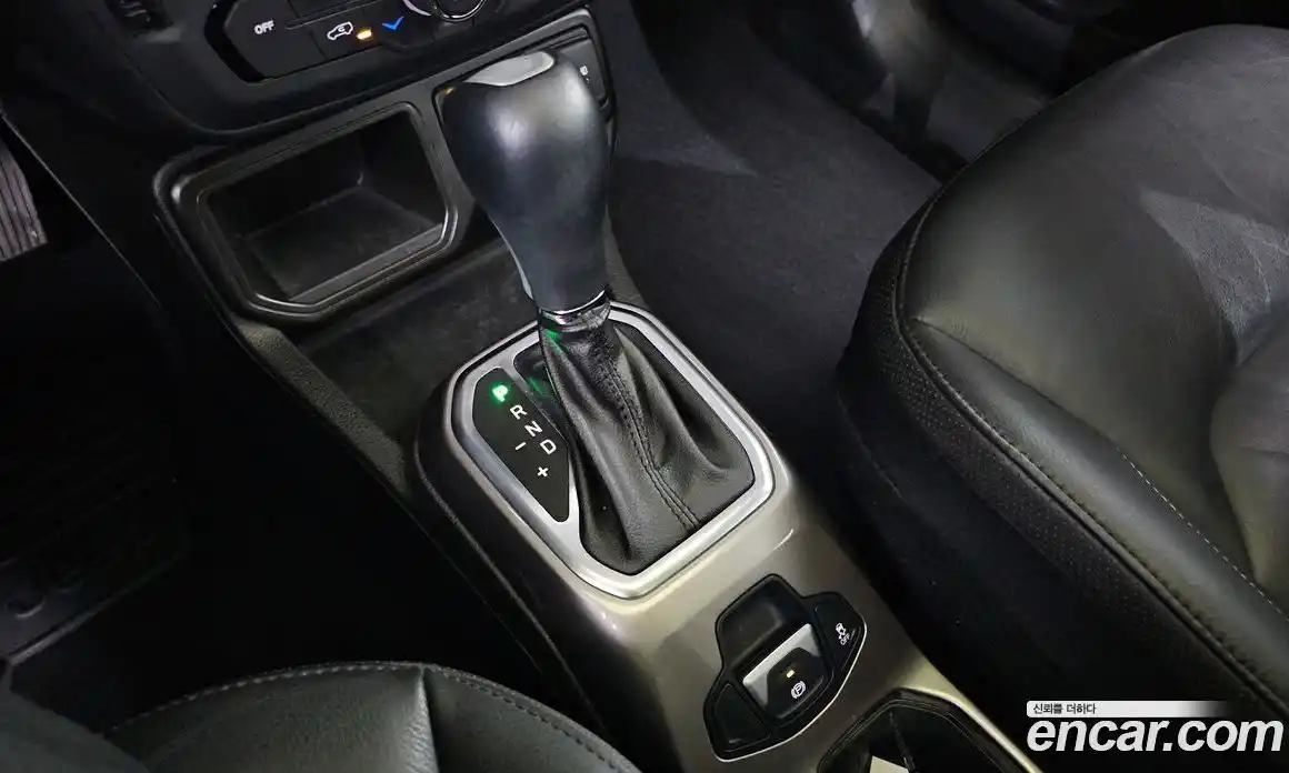 Jeep Renegade 2019 2.4 Автомат в Москве № 215463, фото 14