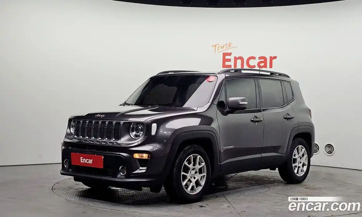 Jeep Renegade 2019 2.4 Автомат в Москве № 215463, фото 15