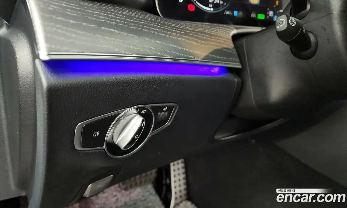 Mercedes-Benz E-Class 2022 2.0 Автомат в Москве № 222958, фото 4