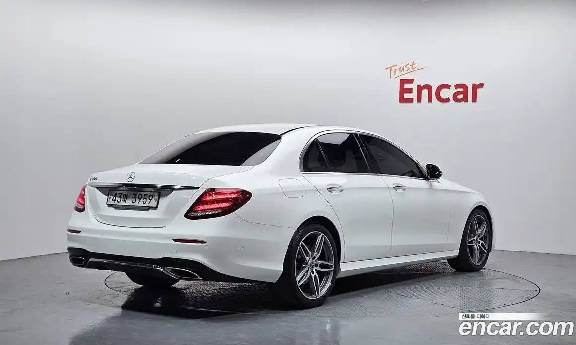 Mercedes-Benz E-Class 2019 2.0 Автомат в Москве № 223532, фото 14