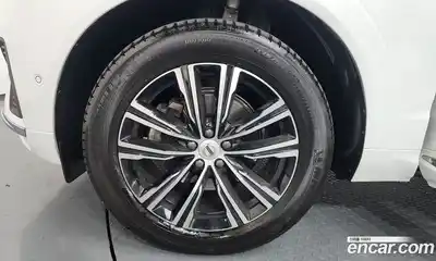 Volvo XC60 2022 2.0 Автомат в Москве № 230465, миниатюра 2