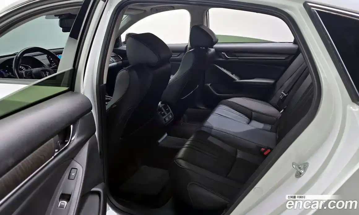 Honda Accord 2022 2.0 Автомат в Москве № 232867, фото 3