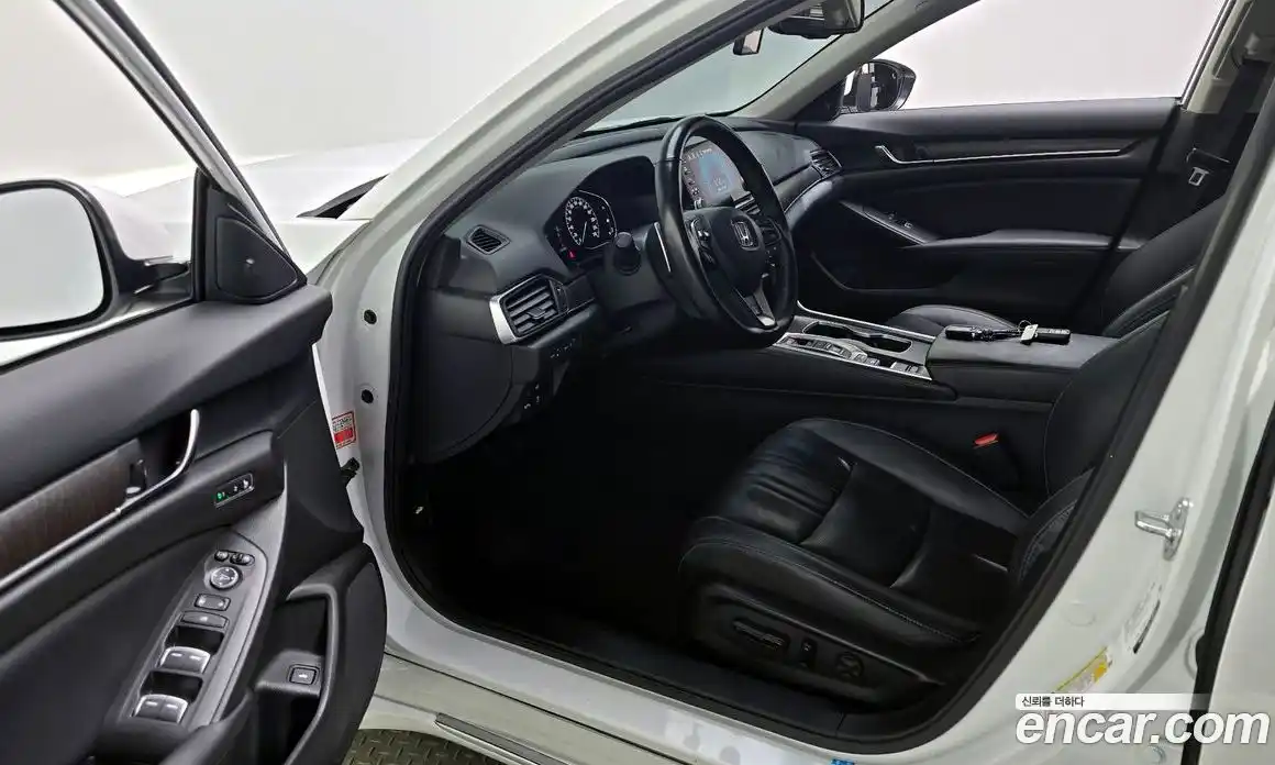 Honda Accord 2022 2.0 Автомат в Москве № 232867, фото 9