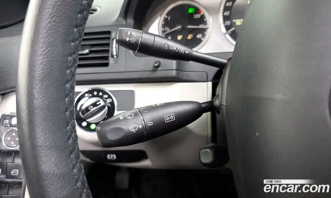 Mercedes-Benz C-Class 2009 1.8 Автомат в Москве № 242374, фото 4