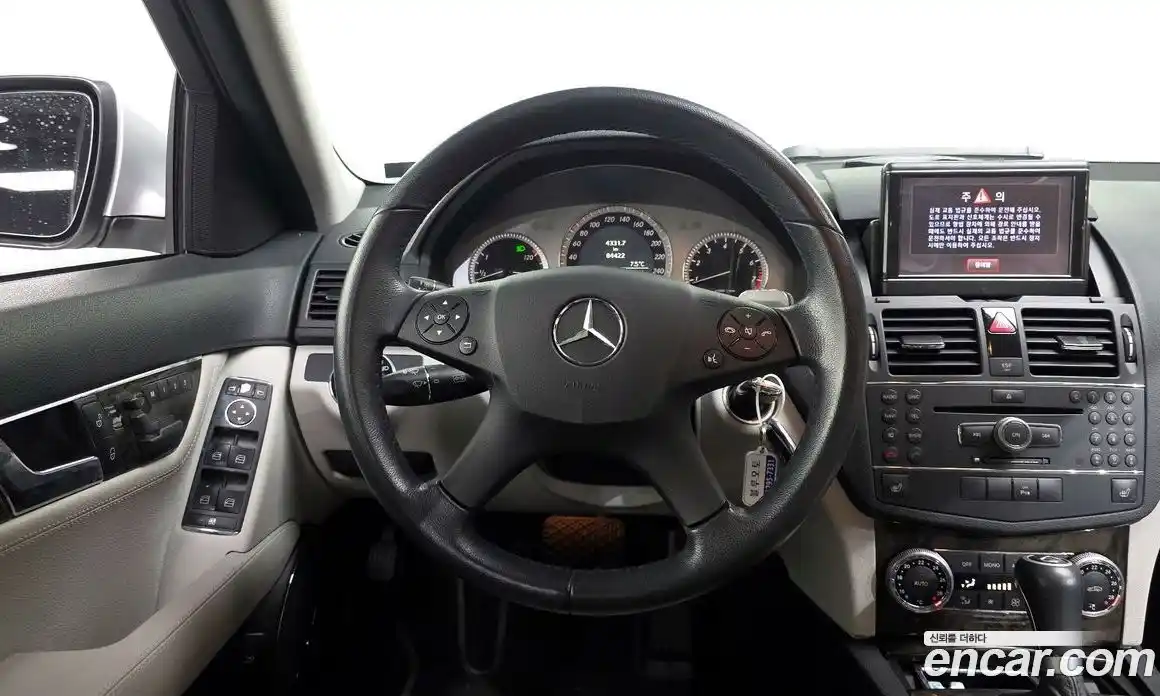 Mercedes-Benz C-Class 2009 1.8 Автомат в Москве № 242374, фото 5