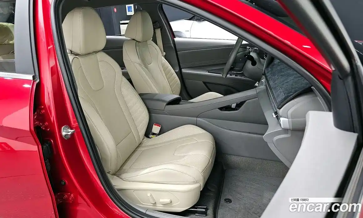 Hyundai Avante 2023 1.6 Автомат в Москве № 244768, фото 11