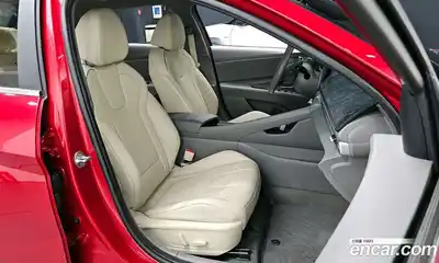 Hyundai Avante 2023 1.6 Автомат в Москве № 244768, миниатюра 11