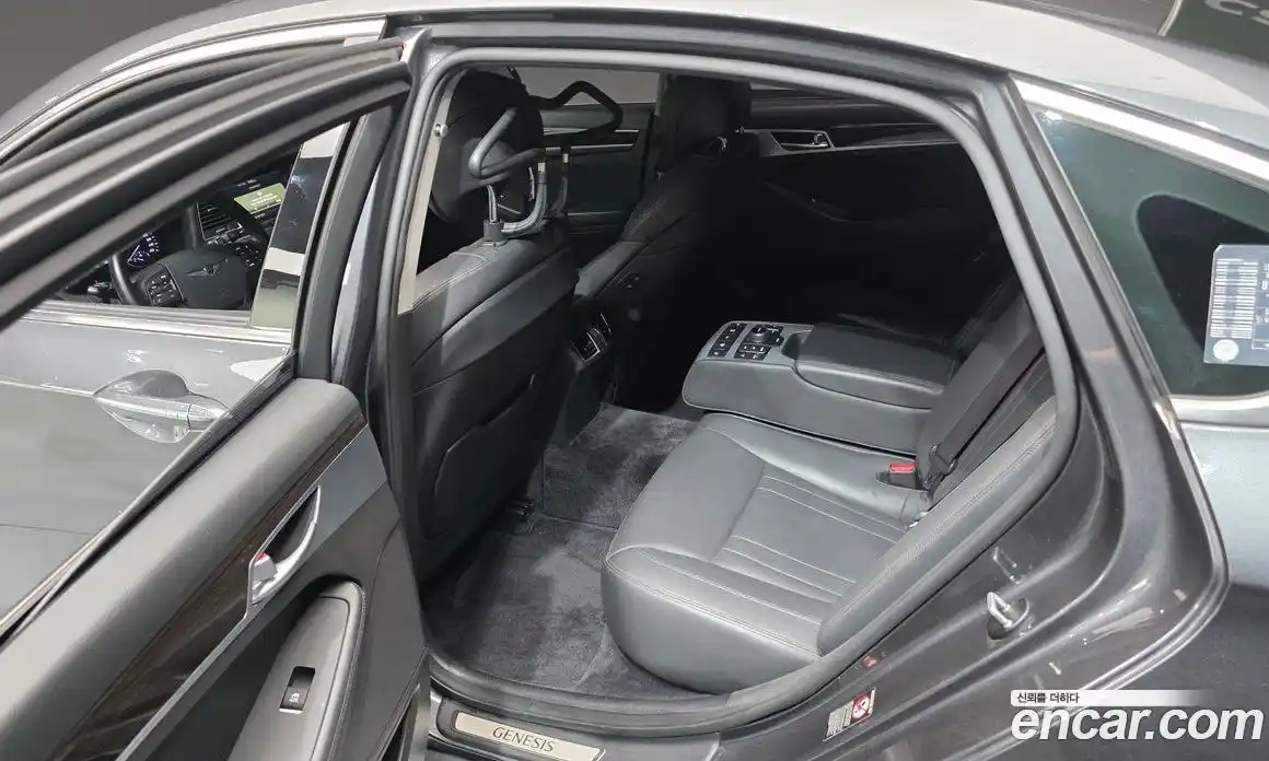 Genesis G80 2018 3.3 Автомат в Москве № 25055, фото 19