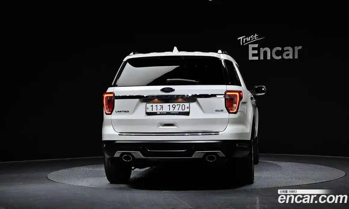 Ford Explorer 2018 2.3 Автомат в Москве № 255617, фото 20