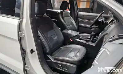 Ford Explorer 2018 2.3 Автомат в Москве № 255617, миниатюра 2