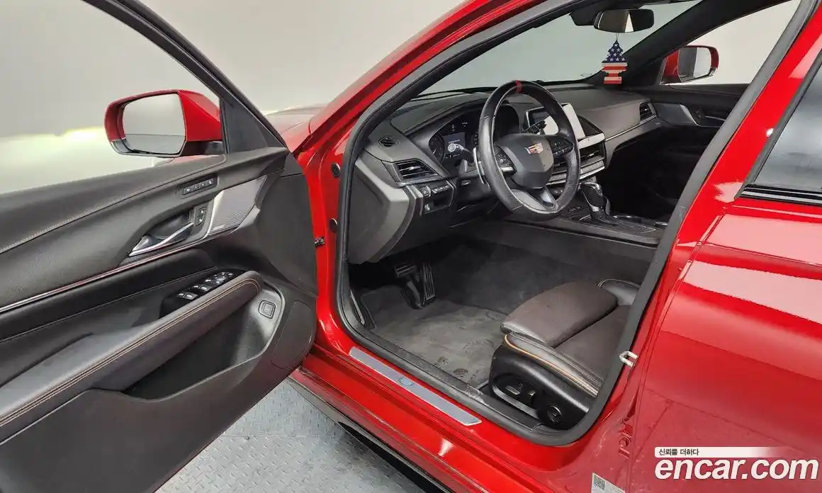 Cadillac CT4 2020 2.0 Автомат в Москве № 256443, фото 13