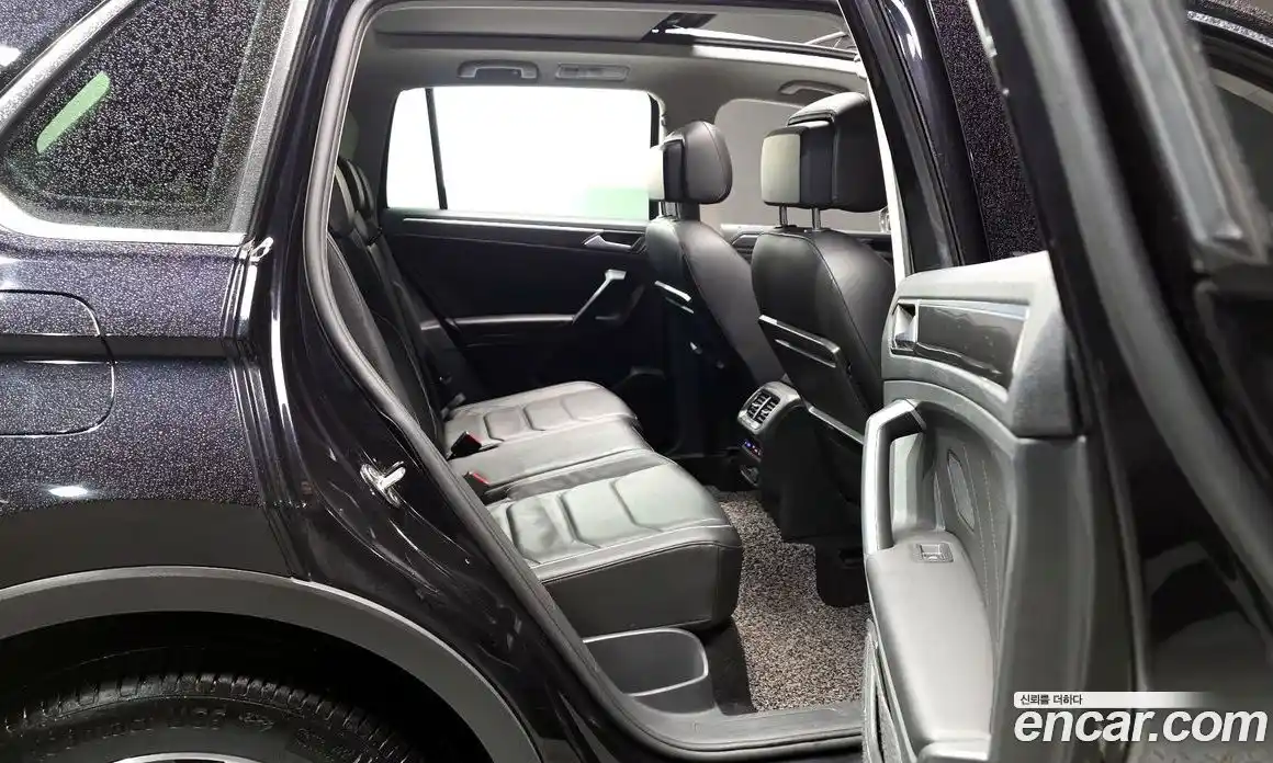 Volkswagen Tiguan 2020 2.0 Автомат в Москве № 277412, фото 17