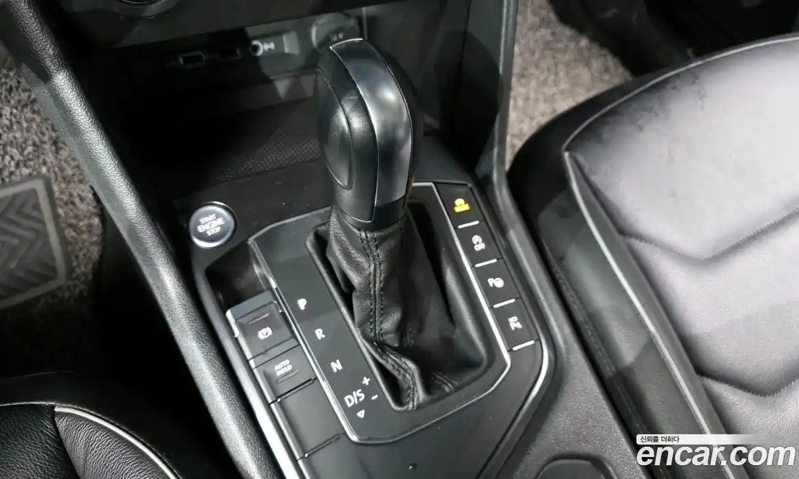 Volkswagen Tiguan 2020 2.0 Автомат в Москве № 277412, фото 4