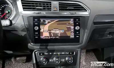 Volkswagen Tiguan 2020 2.0 Автомат в Москве № 277412, миниатюра 6