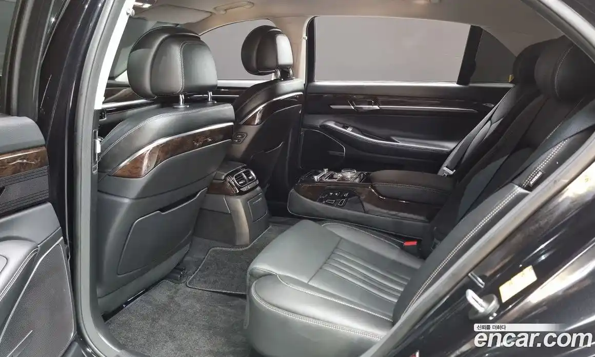 Genesis G90 2020 3.8 Автомат в Москве № 27925, фото 13