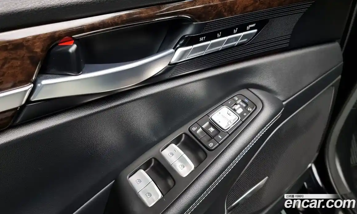 Genesis G90 2020 3.8 Автомат в Москве № 27925, фото 15