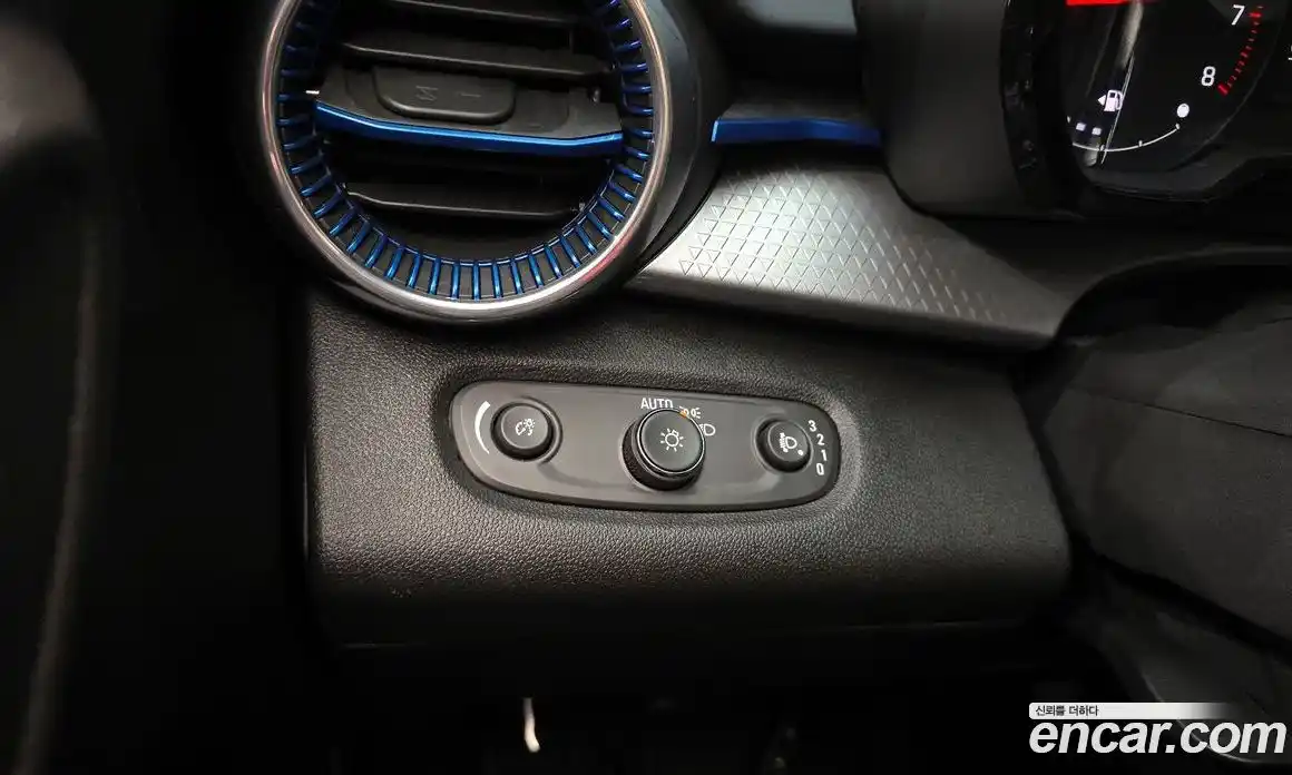 Chevrolet Trax 2024 1.2 Автомат в Москве № 296573, фото 9