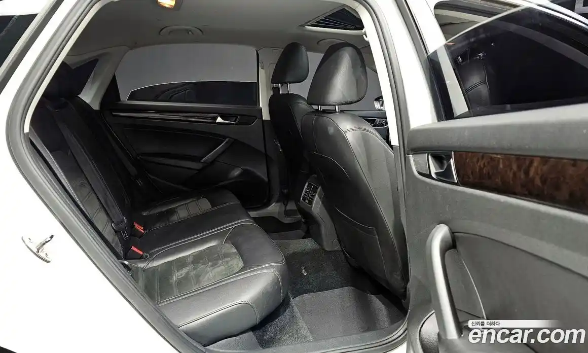 Volkswagen Passat 2014 2.0 Автомат в Москве № 318009, фото 19