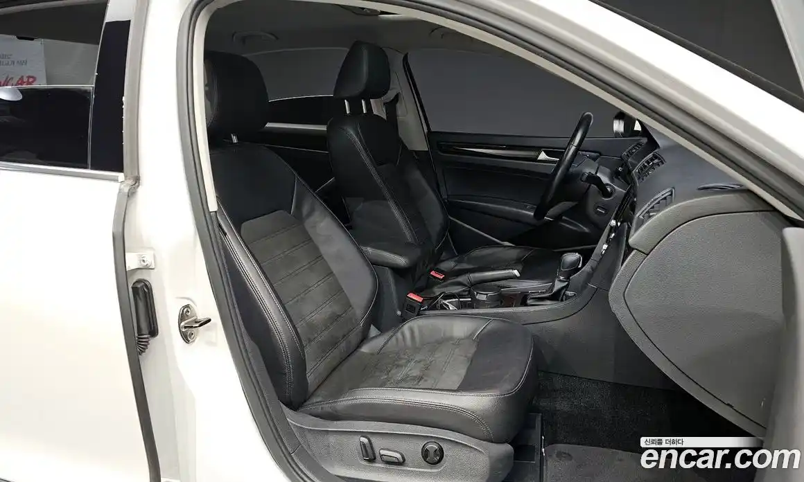 Volkswagen Passat 2014 2.0 Автомат в Москве № 318009, фото 10