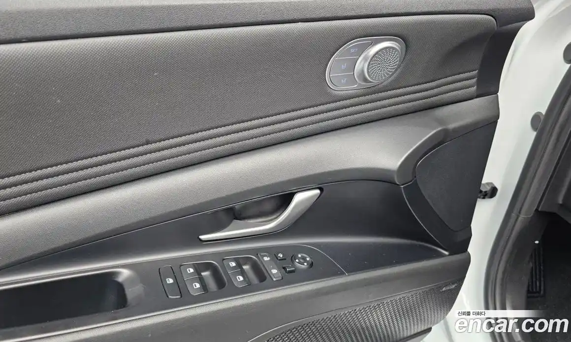 Hyundai Avante 2021 1.6 Автомат в Москве № 319224, фото 16