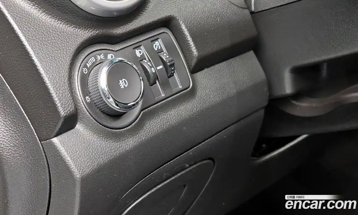 Chevrolet Trax 2014 1.4 Автомат в Москве № 36950, фото 2