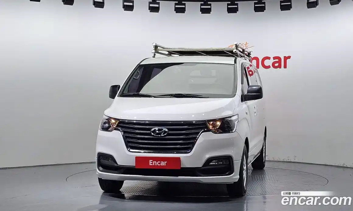 Hyundai Starex 2019 2.5 Автомат в Москве № 3932, фото 15