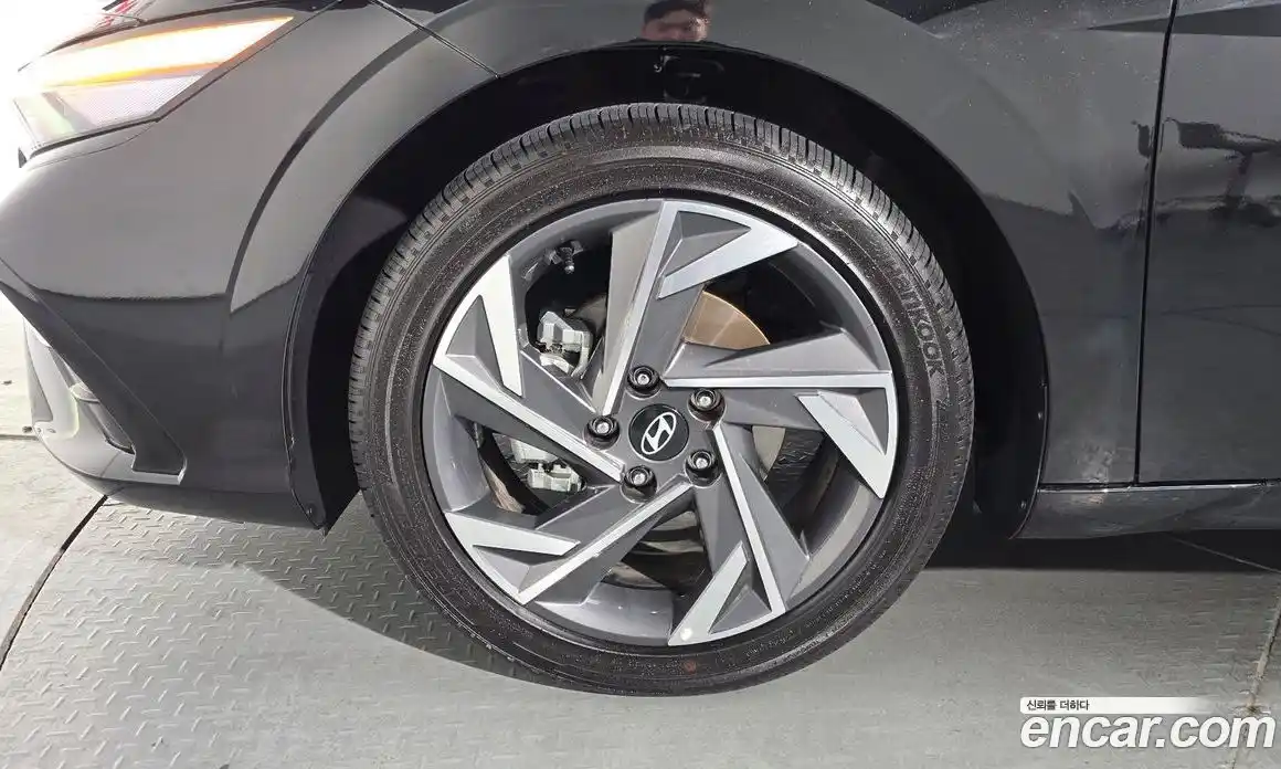 Hyundai Avante 2025 1.6 Автомат в Москве № 44841, фото 20