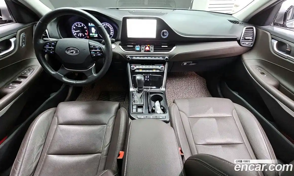 Hyundai Grandeur 2018 3.0 Автомат в Москве № 49625, фото 13