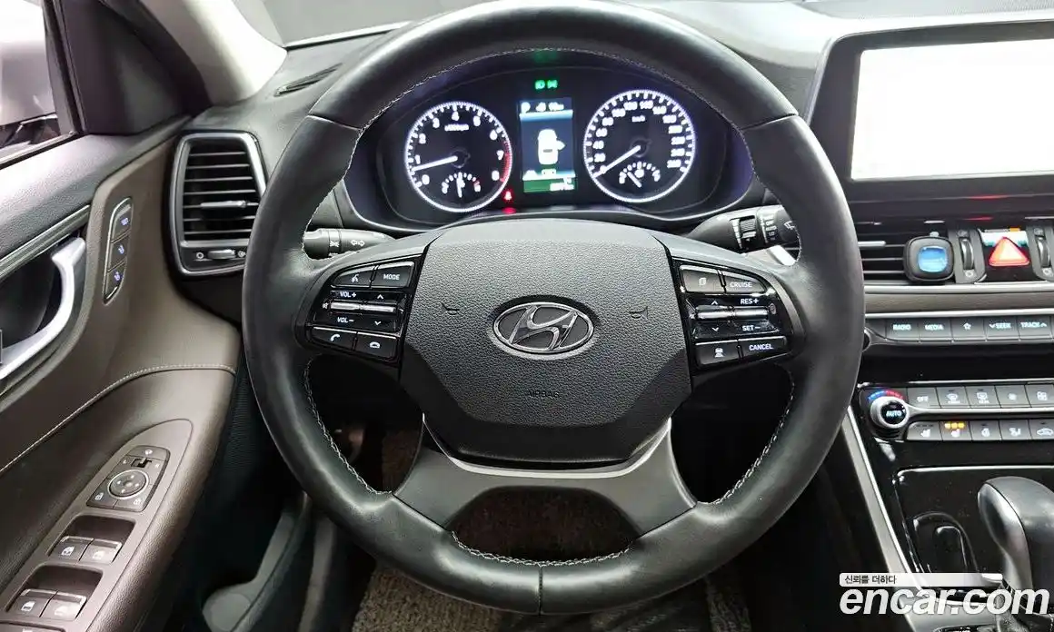 Hyundai Grandeur 2018 3.0 Автомат в Москве № 49625, фото 17